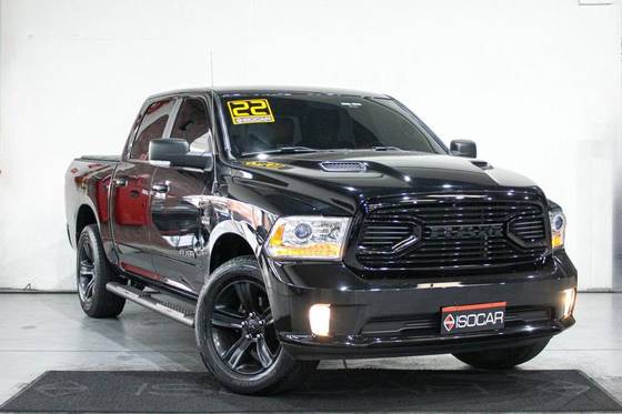 RAM CLASSIC 5.7 V8 GASOLINA LARAMIE CD 4X4 AUTOMÁTICO